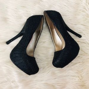 Black Sparkly Pumps |